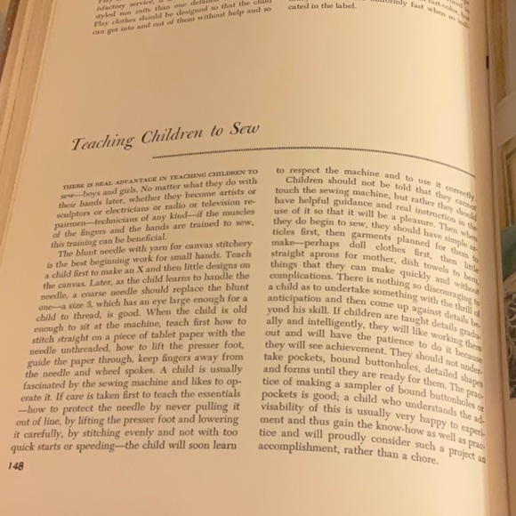 Singer Sewing Book 1950 - Picture 6 of 8